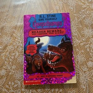 Goosebumps Give Yourself by R.L Stine book